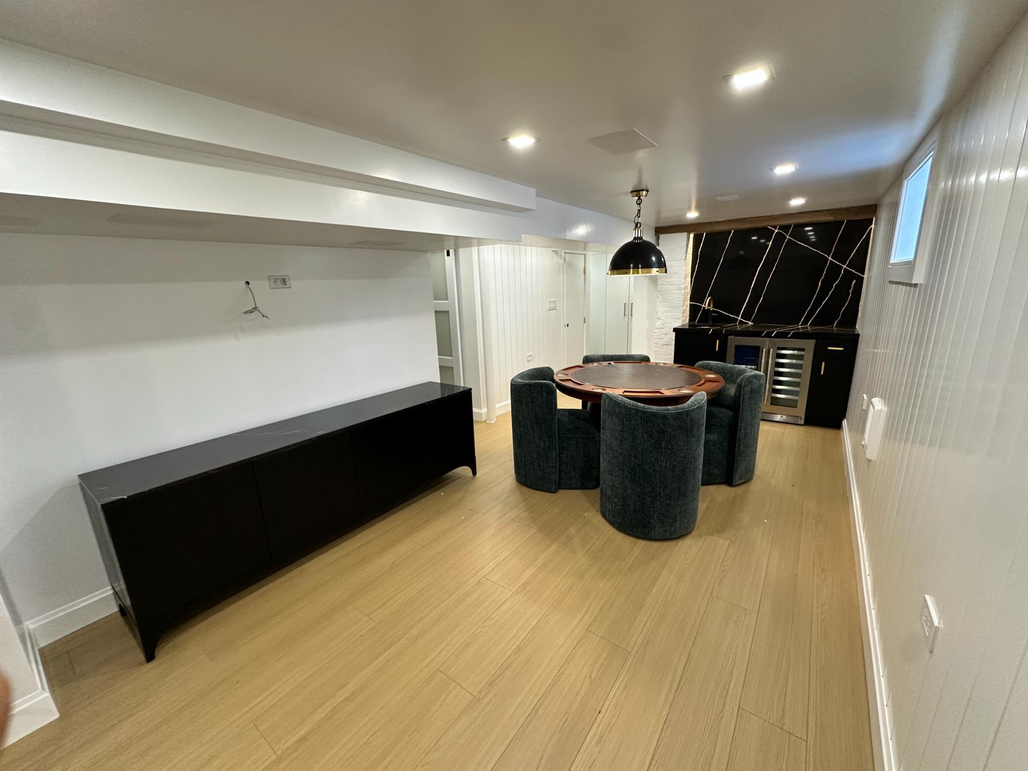 modo-basement-rec-room-poker-table-wet-bar-larchmont-ny