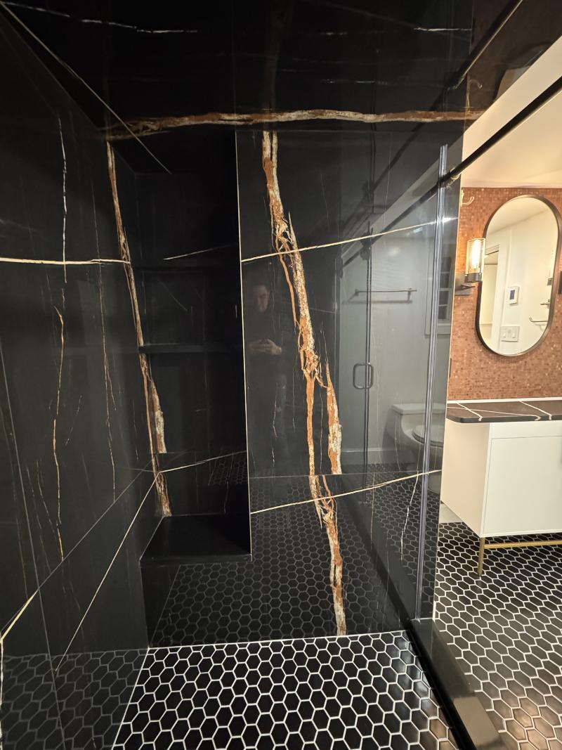 modo-shower-marble-bench-niche-detail-larchmont-ny-40-optimized