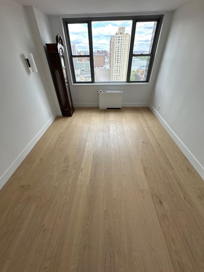 modo-bedroom-city-view-upper-east-side-nyc-104-optimized
